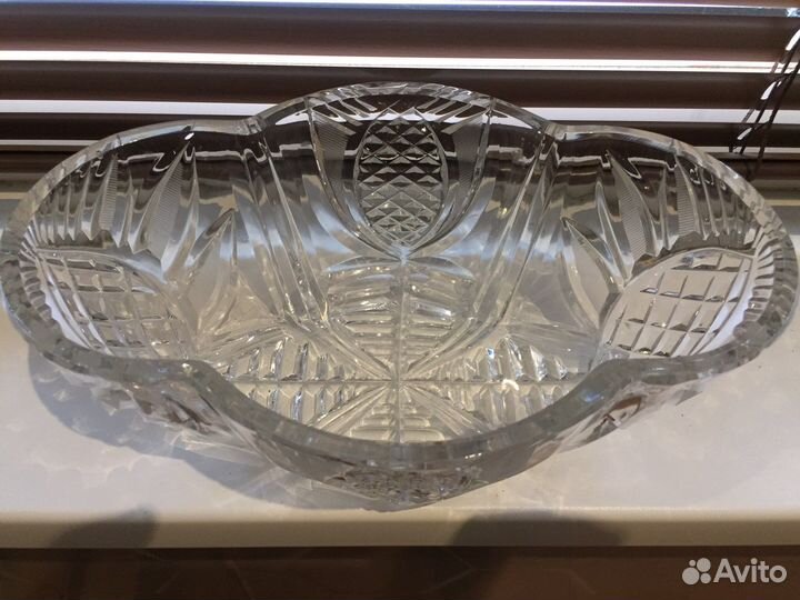 Хрустальная ваза- (Чехия)