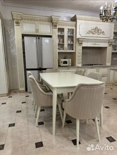 Столы и стулья новые