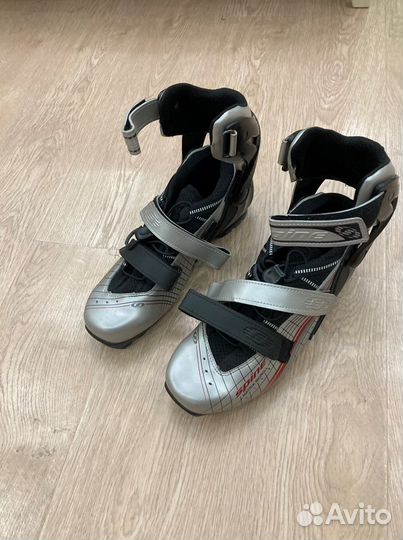 Лыжероллерные ботинки Spine