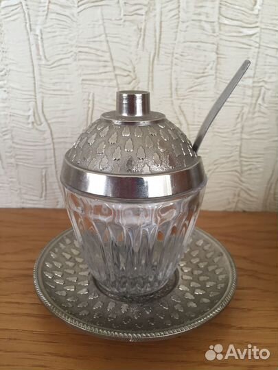 Предметы для сервировки стола