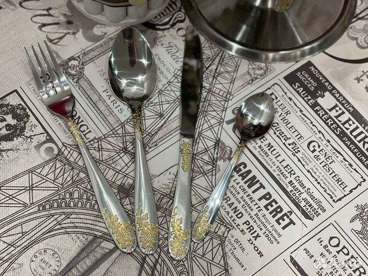 Набор столовых приборов на подставке 24 предмета