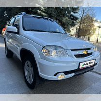 Chevrolet Niva 1.7 MT, 2014, 71 387 км, с пробегом, цена 785 000 руб.