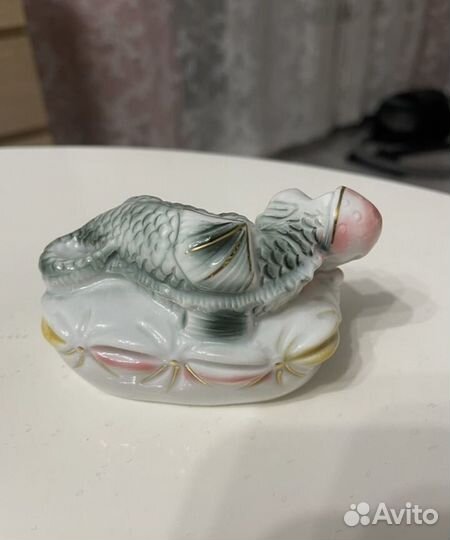 Статуэтка фарфор символ 2012 