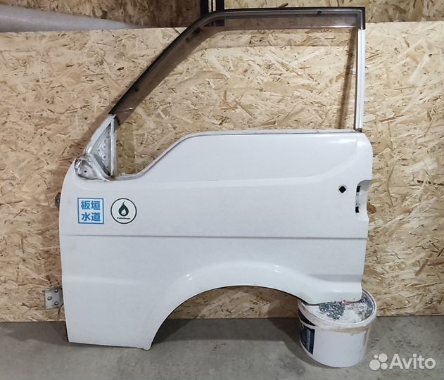 Дверь Mazda Bongo Nissan Vanette SK