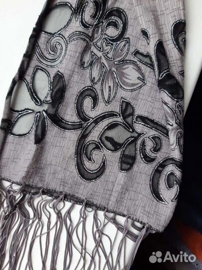 Красивый тонкий шарф