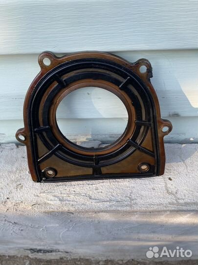 Крышка коленвала ford focus 2 2.0 2006