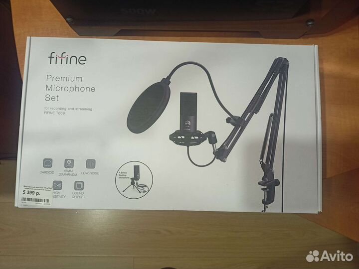 Настольный микрофон Fifine