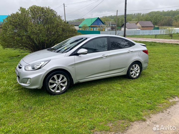 Hyundai Solaris 1.6 AT, 2012, 170 000 км