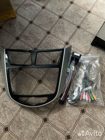 Магнитола на hyundai solaris 1