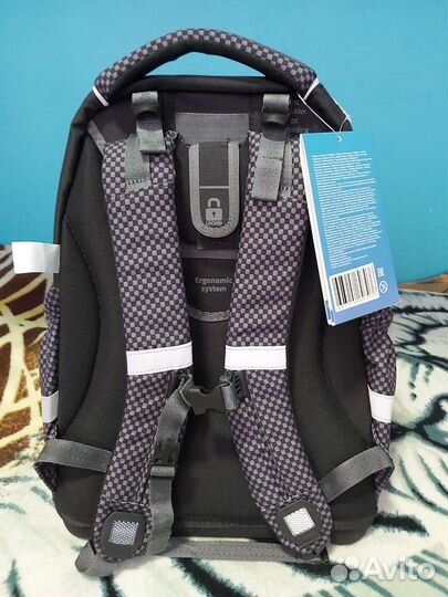 Рюкзак школьный для мальчика новый