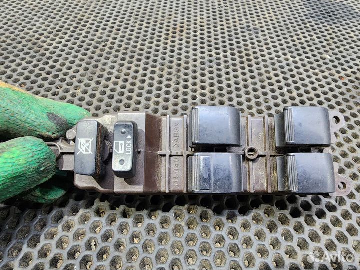 Блок стеклоподъемников левый руль Lexus GS 300