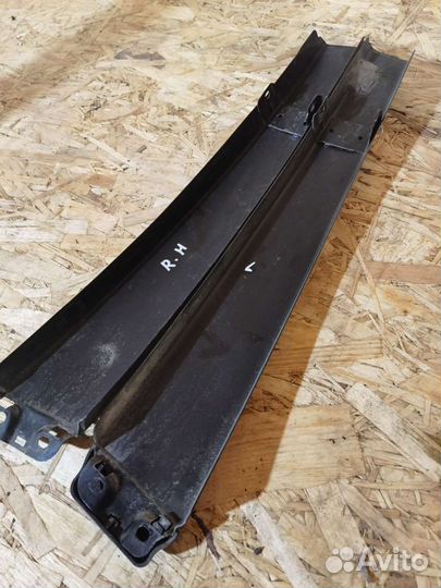 Накладка центральной стойки audi 100 c4