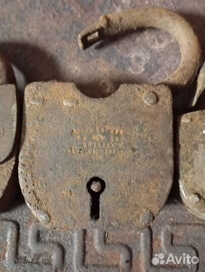 Замок амбарный