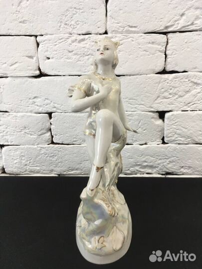 Фарфоровая статуэтка «Балерина в образе кошки»