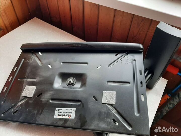 Кронштейн для телевизора