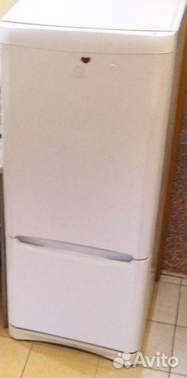 Холодильник бу indesit