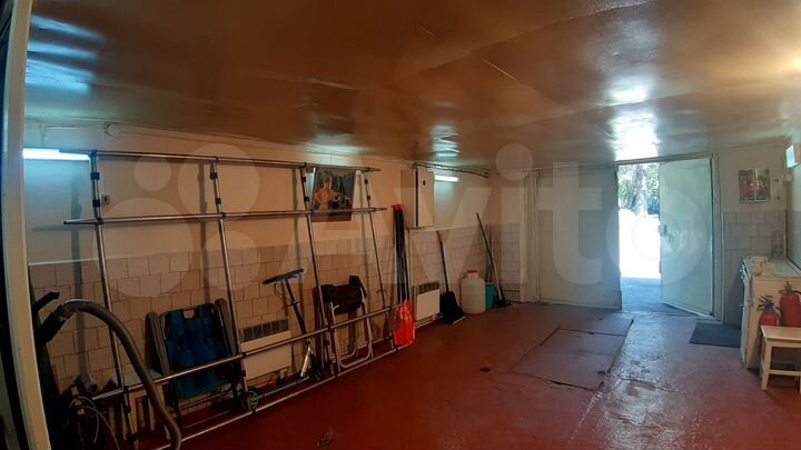 Гараж, > 30 м²