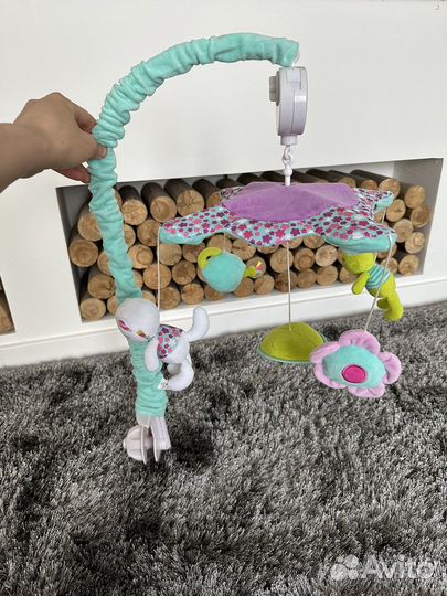 Детский мобиль в кроватку