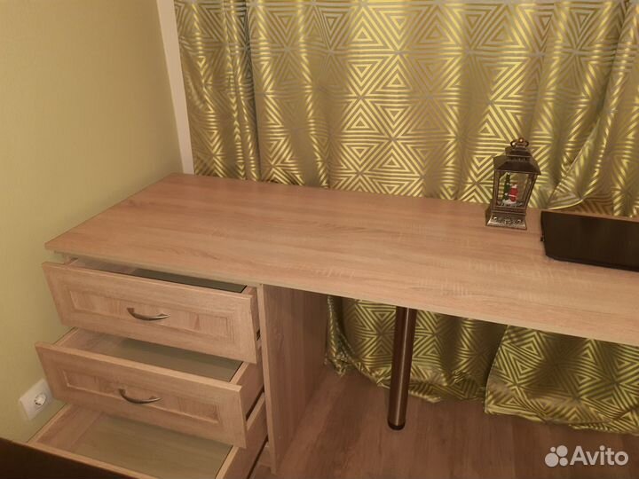 Школьный уголок бу