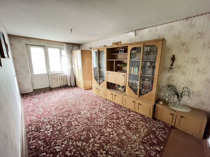 3-к. квартира, 60 м², 2/5 эт.