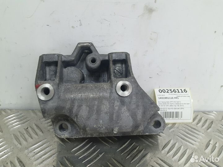 Б/У Кронштейн кпп#003