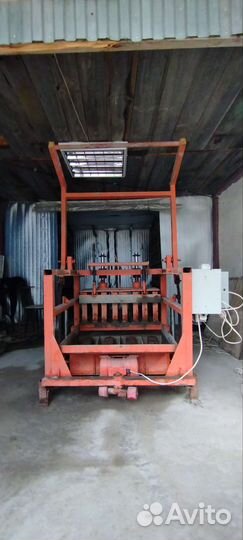 Станок для производства блоков керамзитобетонных