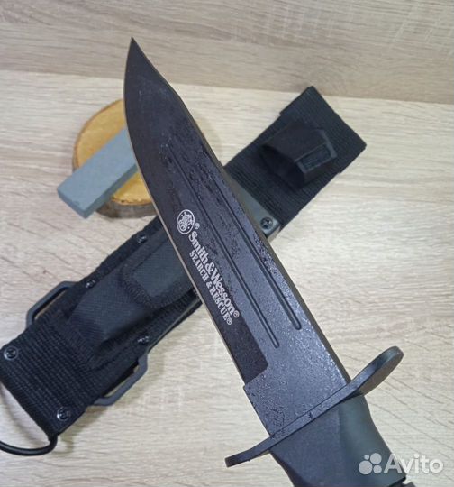 Нож Smith & Wesson