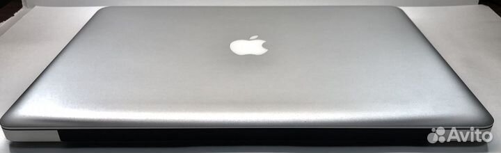 Ноутбук Apple MacBook Pro 2010