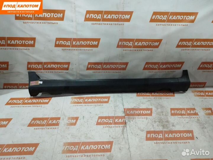 Накладка на порог правая Volvo XC60 2010