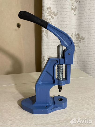 Пресс для установки люверсов/кнопок (чугунный)