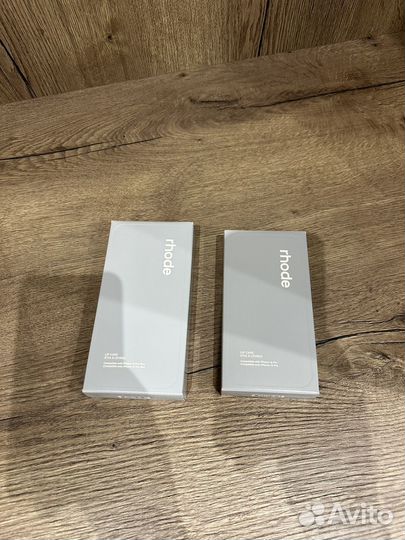 Чехлы Rhode Lip Case