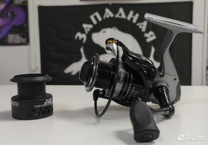 Спиннинговая катушка Black Storm
