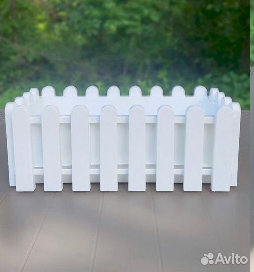 Кашпо пластиковое для цветов