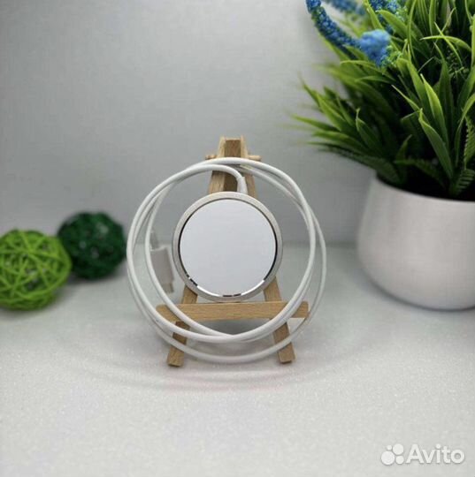 Беспроводная зарядка для iPhone MagSafe
