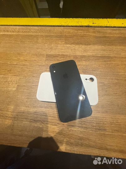 iPhone Xr, 64 ГБ