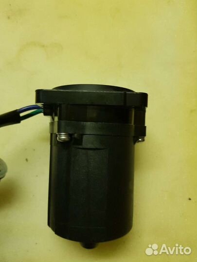 Моторчик гидроподъема для лодочных моторов