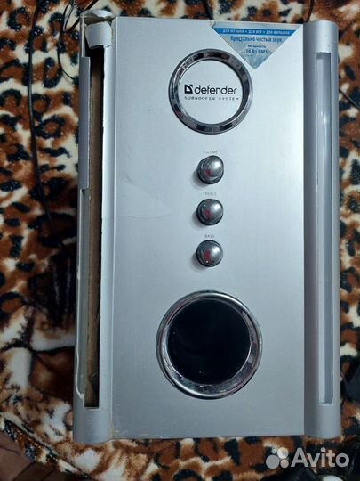 Сабвуфер с колонками