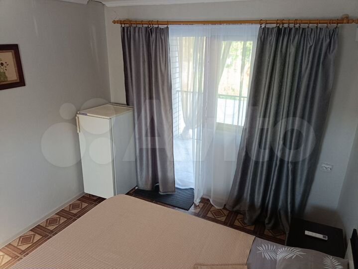 Комната 14 м² в 1-к., 2/2 эт.