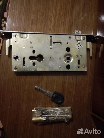 Замки дверные врезные