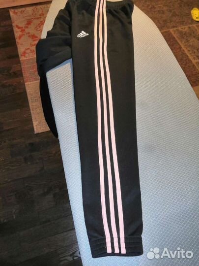 Спортивный костюм adidas