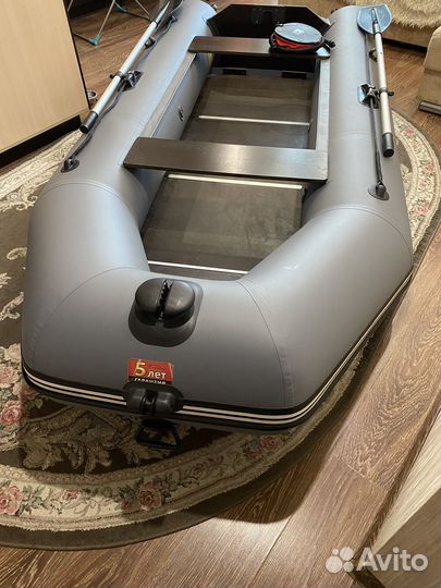 Лодка Хантер 320Л