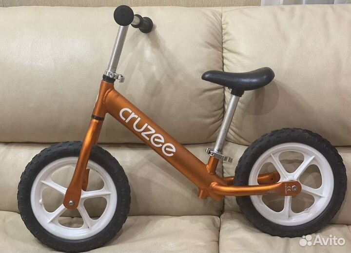 Беговел cruzee 2 кг