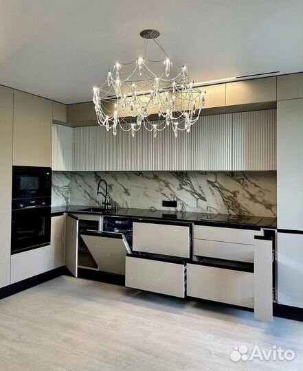 Кухонный гарнитур новый