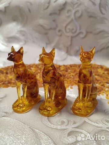 Янтарный кот сфинкс