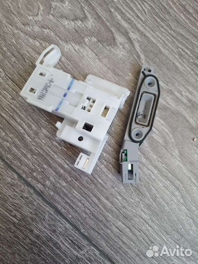 Узел блокировки люка посудомоечной машины пмм