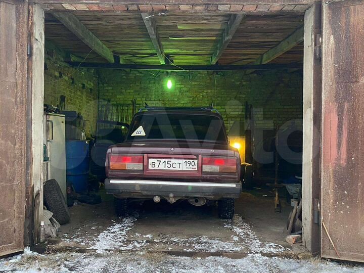 Гараж, > 30 м²