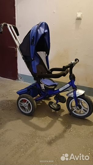 Трехколесный велосипед