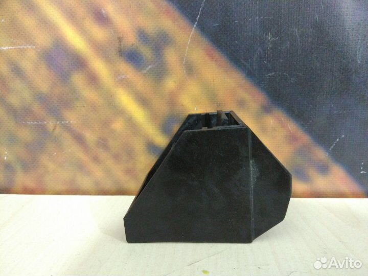 Крепление радиатора Bmw 525I E60 M54 2004