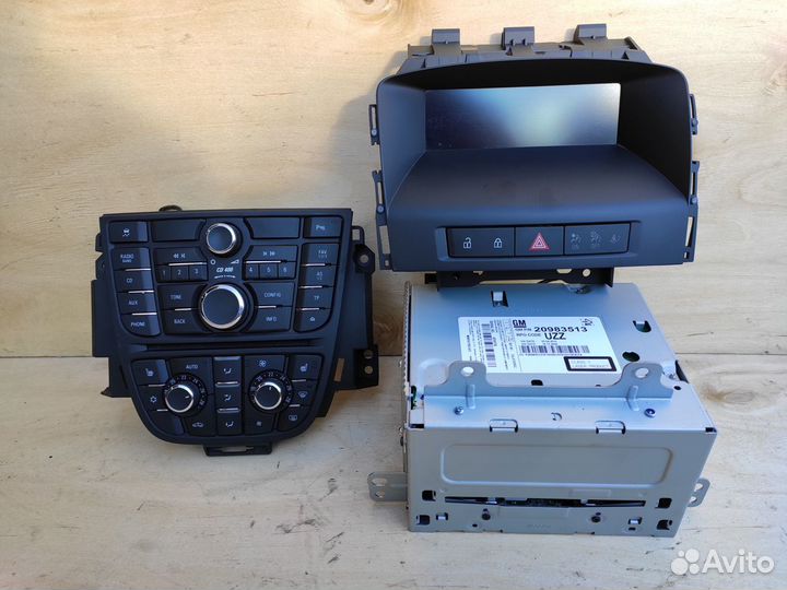 Магнитола CD400 комплект на Opel Astra J