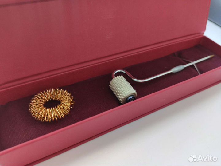 Серебряный массажер с цинковой вставкой